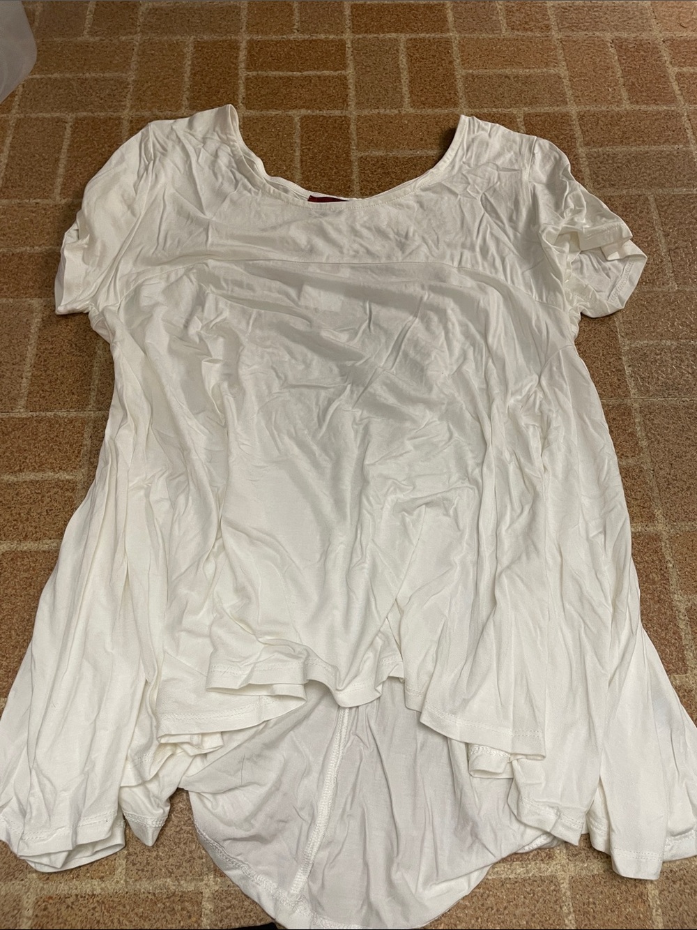 Relaxed White Short-Sleeve Scoop Neck Tunic Top